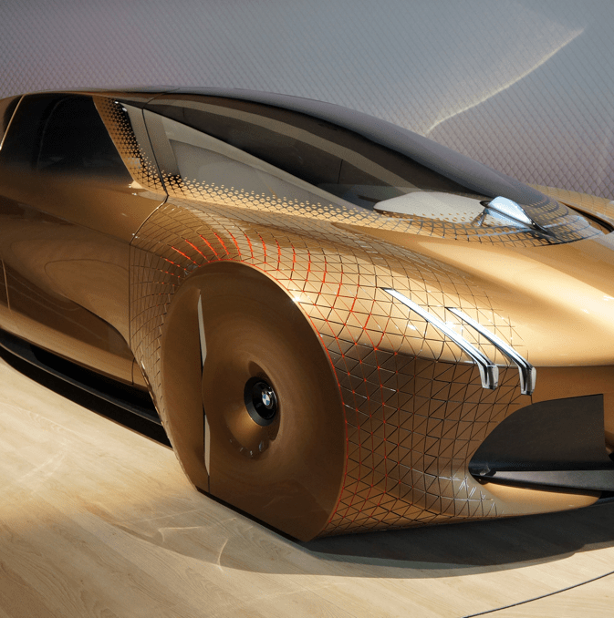 bmw next 100 - Hình 2