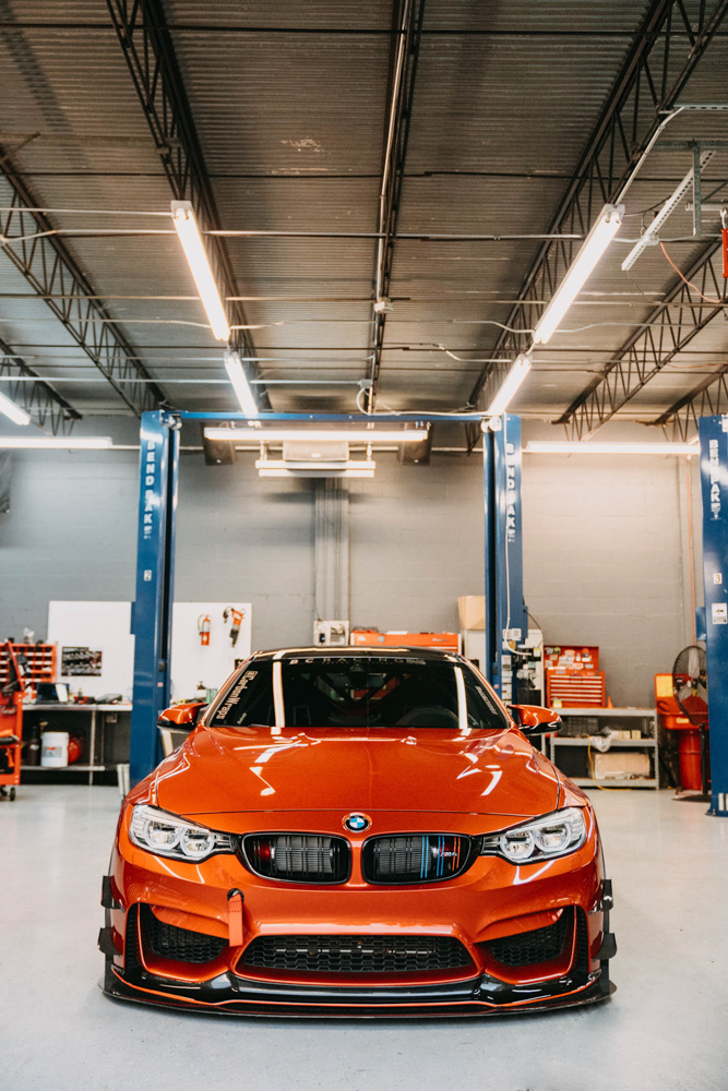 BMW Orange: Sắc Màu Cá Tính Làm Nên Tuyên Ngôn Phong Cách Trên Từng Cung Đường 1 bmw orange - Hình 3