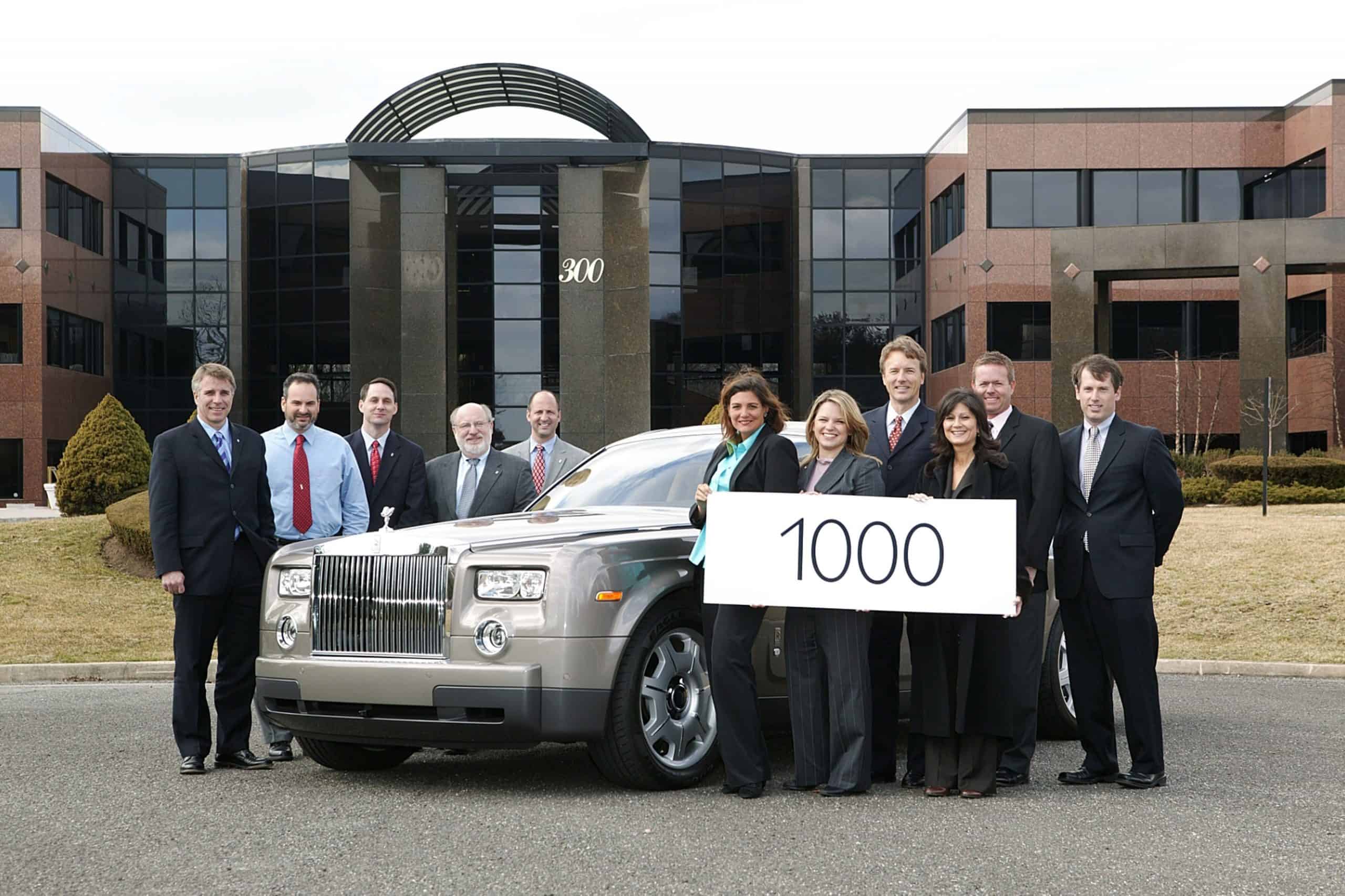BMW Owns Rolls-Royce: Sự Thật Về Mối Quan Hệ Giữa Hai Huyền Thoại Ô Tô 3 bmw owns rolls royce - Hình 3