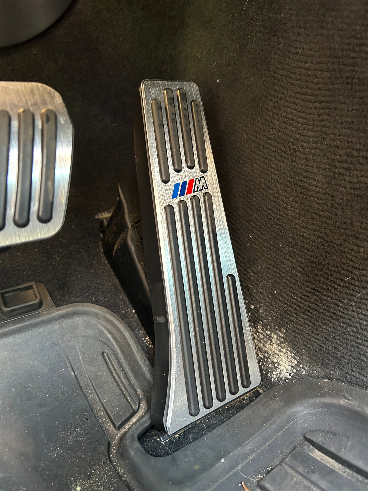 BMW Pedals: Bí Quyết Nâng Cấp Trải Nghiệm Lái Xe Đỉnh Cao 4 bmw pedals - Hình 2