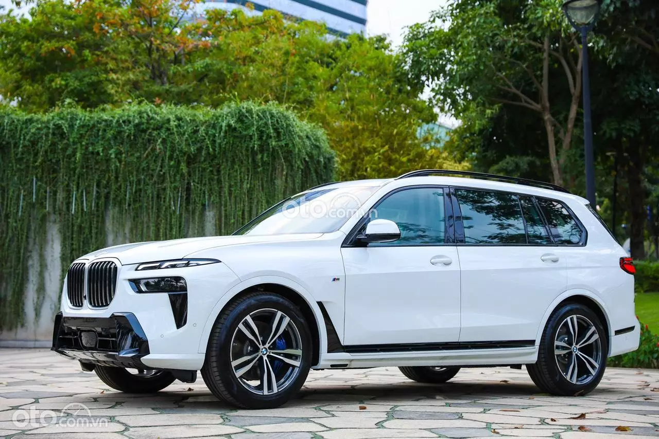 BMW Q7: Sự Thật Về Chiếc SUV Huyền Thoại Mà Bạn Chưa Biết 3 bmw q7 - Hình 3