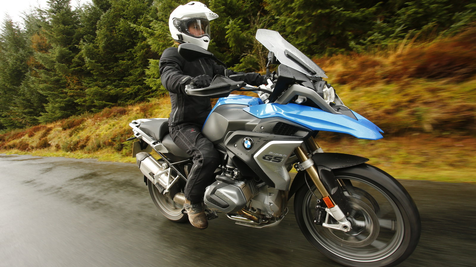 BMW R1250GS: Đỉnh Cao Phiêu Lưu – Đánh Giá Chi Tiết Từ A Đến Z 3 bmw r1250gs - Hình 2