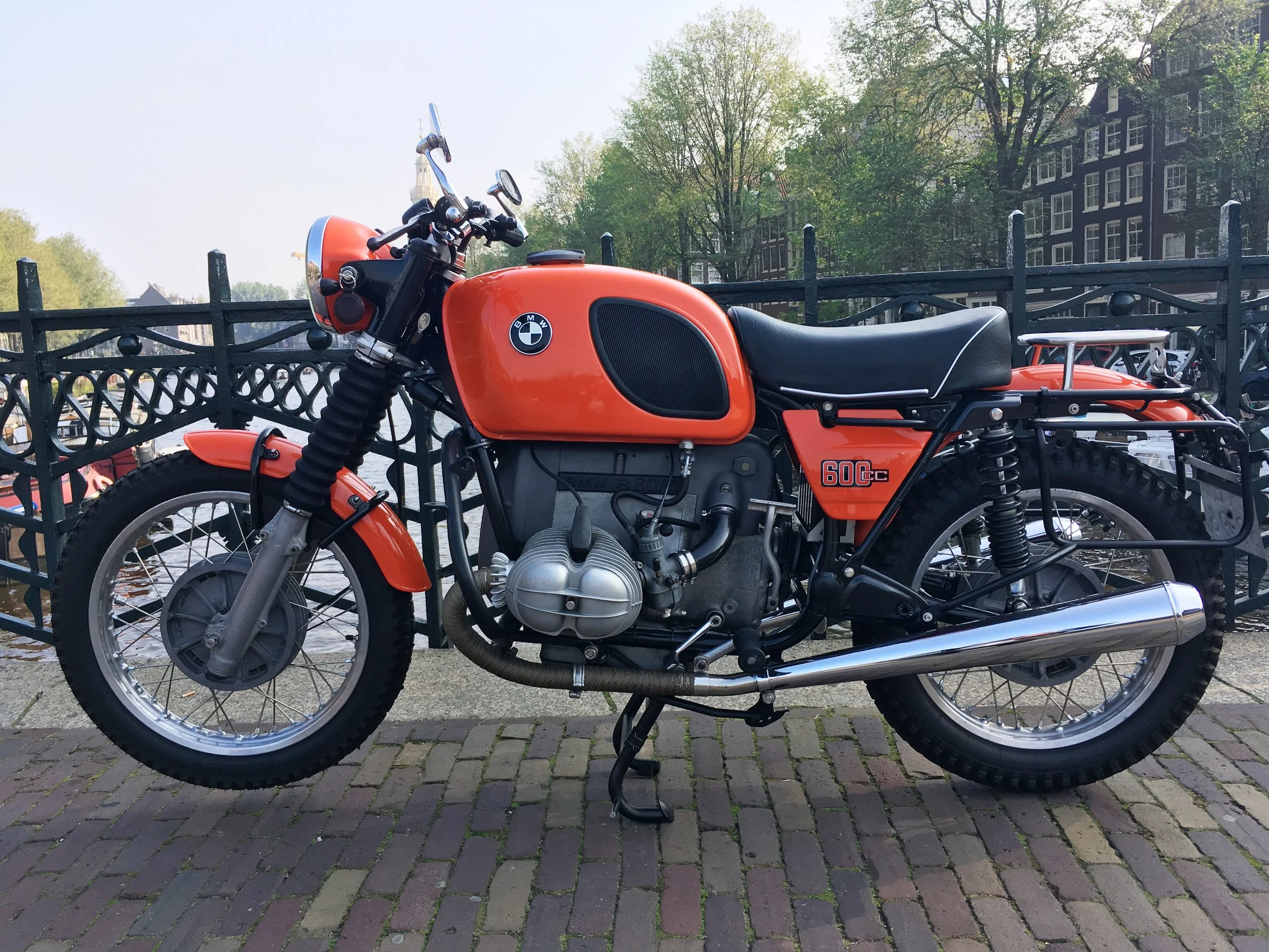BMW R60 6: Huyền Thoại Boxer Hai Xi Lanh Và Sức Hút Vượt Thời Gian 2 bmw r60 6 - Hình 4