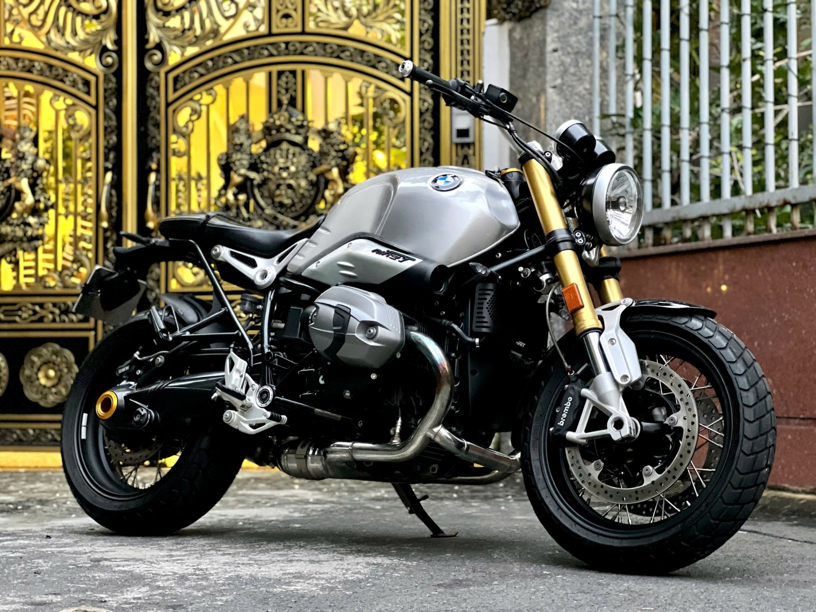 BMW R9T Giá: Phân Tích Chi Tiết Từ A-Z Cho Người Đam Mê 2 bmw r9t giá - Hình 3