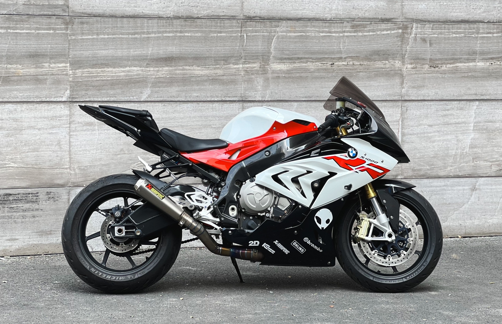 BMW S1000RR 2017 Giá Bao Nhiêu? Đánh Giá Chi Tiết Và Kinh Nghiệm Mua Xe 3 bmw s1000rr 2017 giá - Hình 3