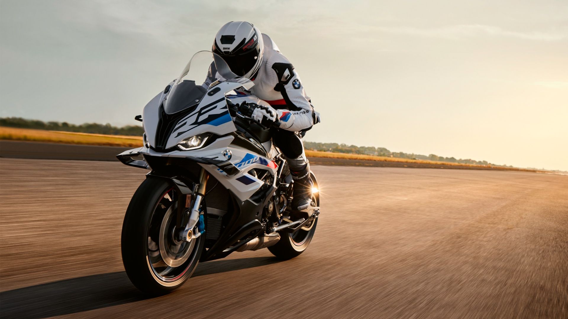 BMW S1000RR Max Speed: Khám Phá Giới Hạn Tốc Độ Của Siêu Mô Tô Đức 4 bmw s1000rr max speed - Hình 1