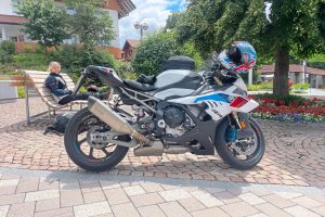 bmw s1000rr touring