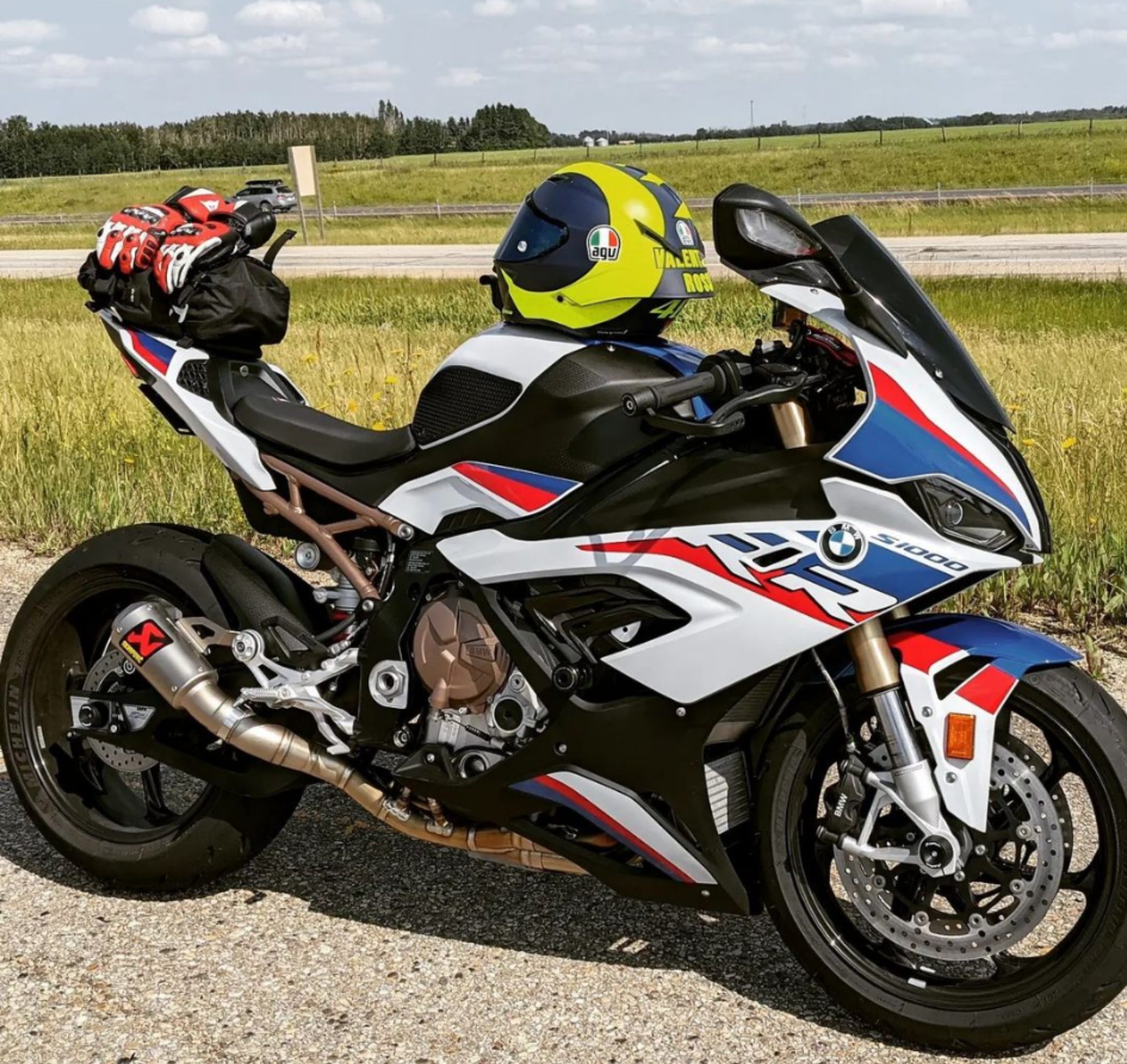 BMW S1000RR Touring: Sự Thật Về Chiếc Superbike Có Thể Đi Đường Dài 1 bmw s1000rr touring - Hình 4