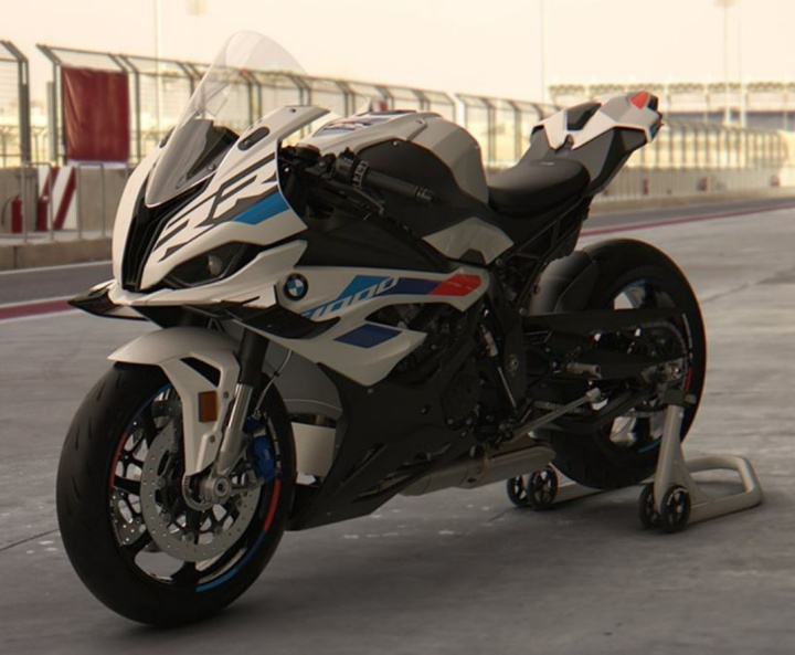 BMW S1000RR Giá Bao Nhiêu? Bảng Giá Chi Tiết và Phân Tích Chuyên Sâu 2024 1 bmw s1000rr 가격 - Hình 3