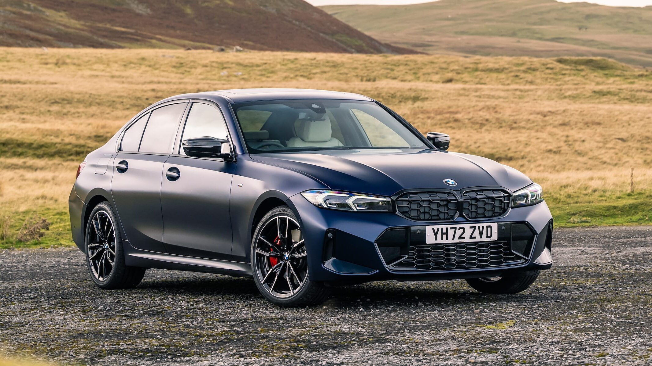 BMW Series 3 2019: Đánh Giá Chi Tiết, Thông Số Kỹ Thuật và Kinh Nghiệm Mua Xe 4 bmw series 3 2019 - Hình 2