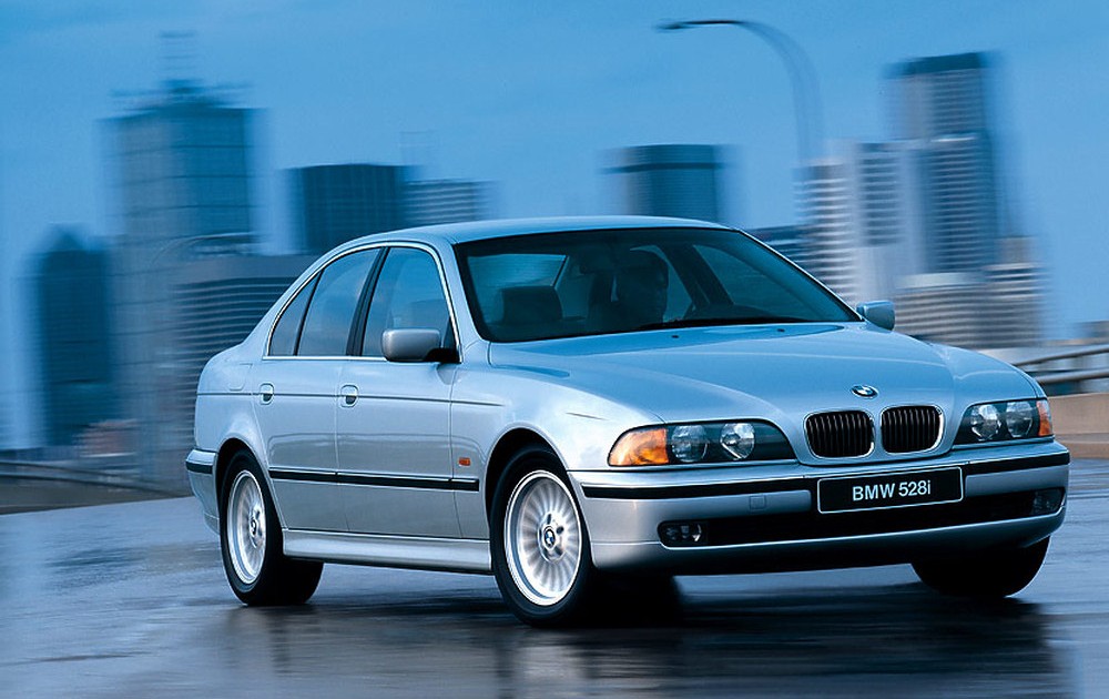 BMW Series 5 1995: Huyền Thoại E34 Định Nghĩa Dòng Sedan Hạng Sang 2 bmw series 5 1995 - Hình 4