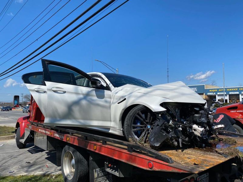 BMW tai nạn: Nguyên nhân, thống kê và những điều tài xế cần biết 2 bmw tai nạn - Hình 4