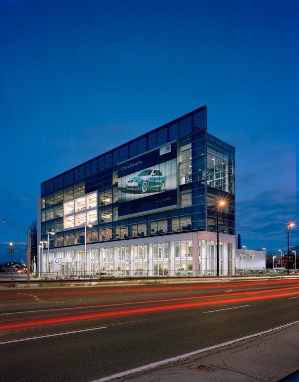 BMW Toronto: Trải Nghiệm Xe Sang Đỉnh Cao Tại Thành Phố Lớn Nhất Canada 4 bmw toronto - Hình 1