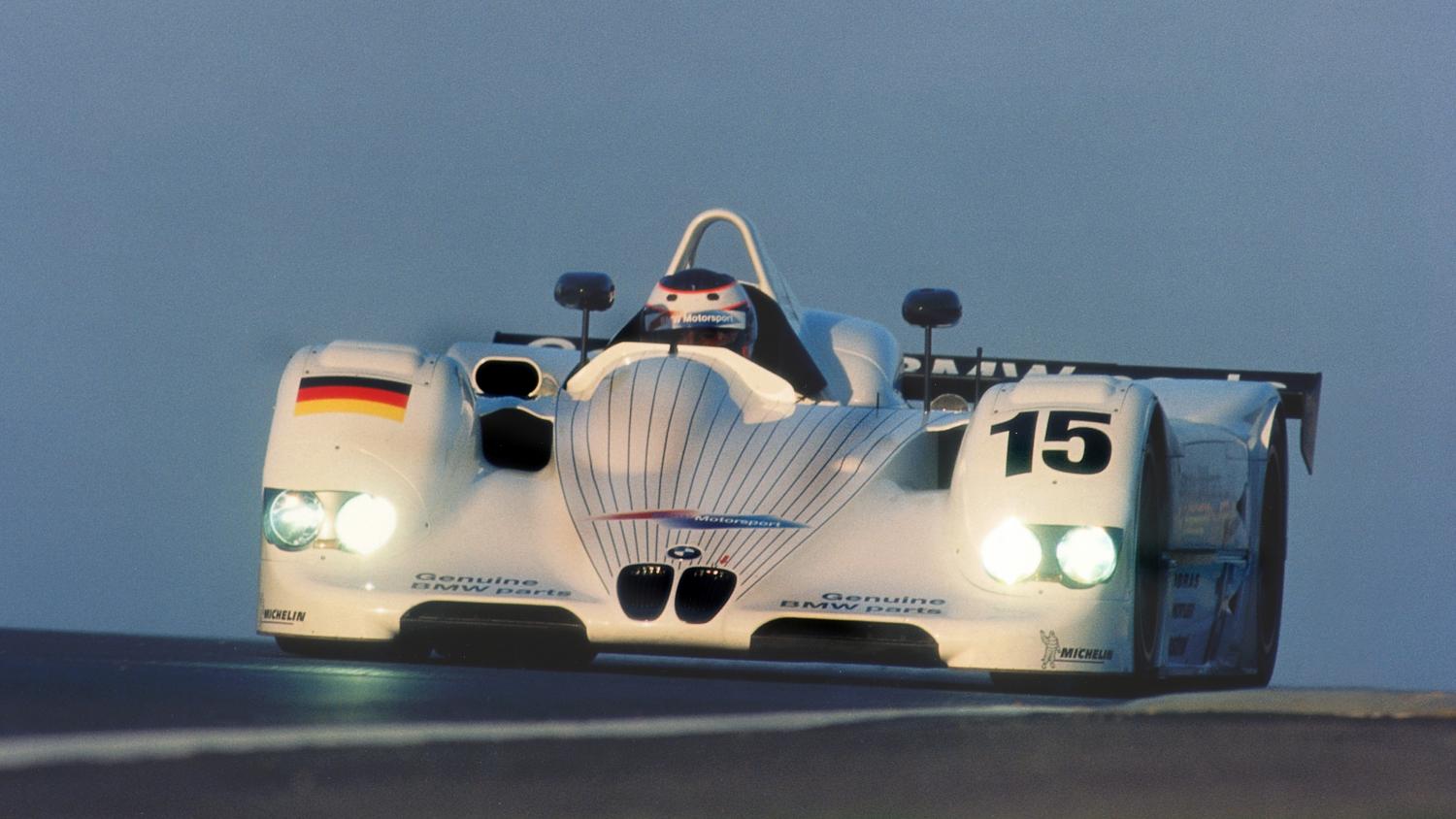 bmw v12 lmr - Hình 2