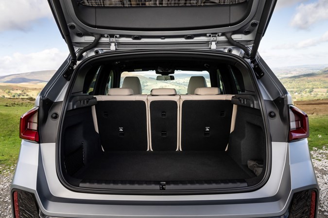 BMW X1 Boot Space: Kích Thước, Tiện Ích và So Sánh Chi Tiết Nhất 1 bmw x1 boot space - Hình 5