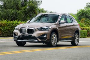 bmw x1 giá