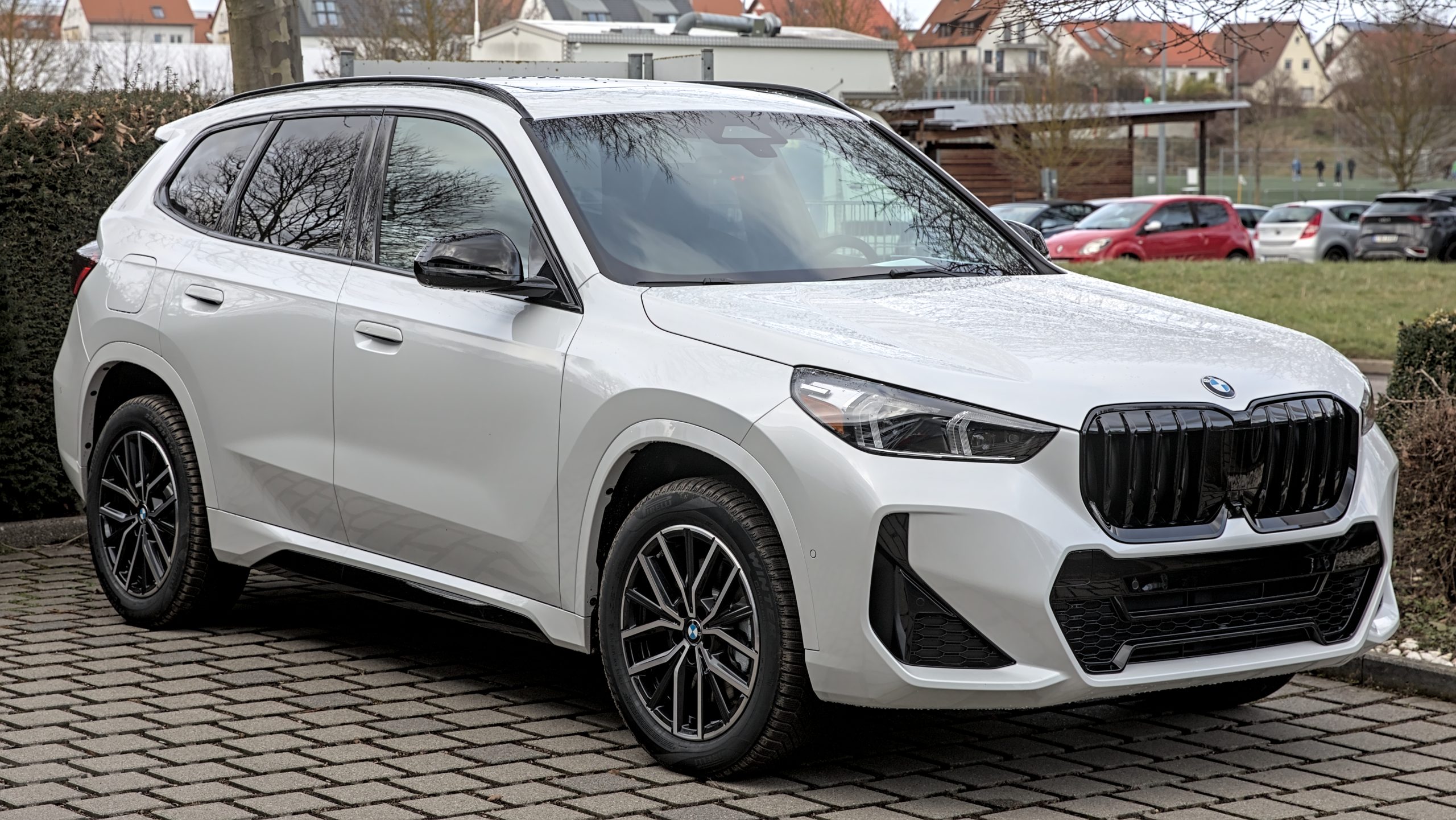 BMW X11: Sự Thật Về Mẫu Xe Chưa Từng Được BMW Sản Xuất 2 bmw x11 - Hình 3