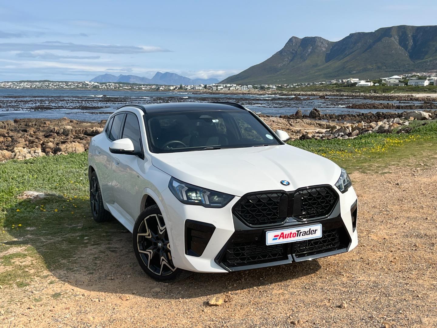BMW X2 sDrive18i: Đánh Giá Chi Tiết, Thông Số Kỹ Thuật Và Kinh Nghiệm Mua Xe 4 bmw x2 sdrive18i - Hình 2