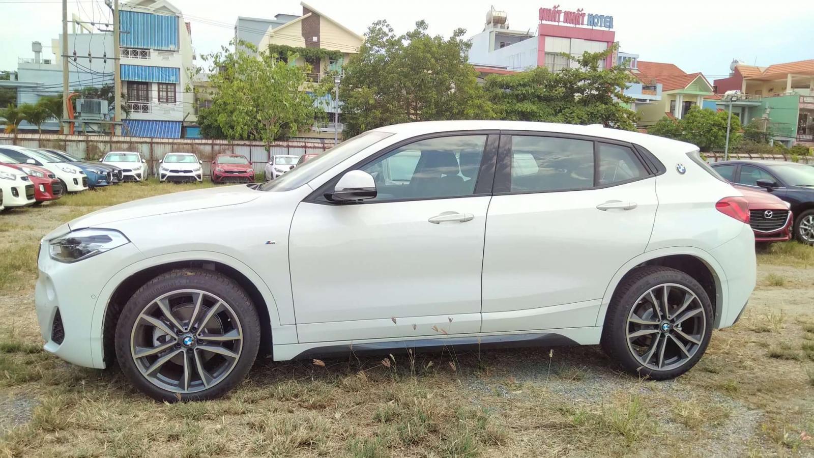 BMW X2 sDrive18i: Đánh Giá Chi Tiết, Thông Số Kỹ Thuật Và Kinh Nghiệm Mua Xe 2 bmw x2 sdrive18i - Hình 4