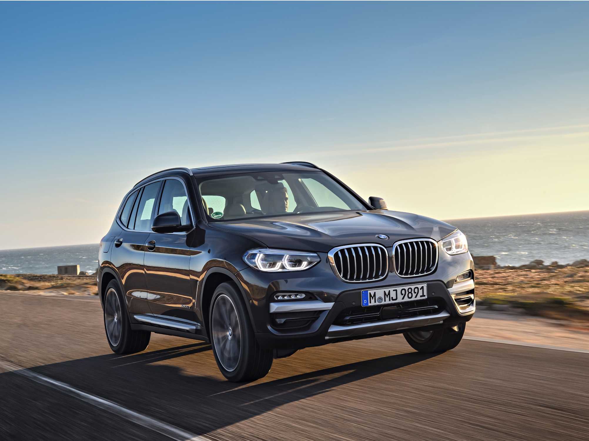 BMW X3 sDrive20i: Đánh Giá Chi Tiết Từ A-Z Cho Người Đam Mê Xe Hạng Sang 1 bmw x3 sdrive20i - Hình 5