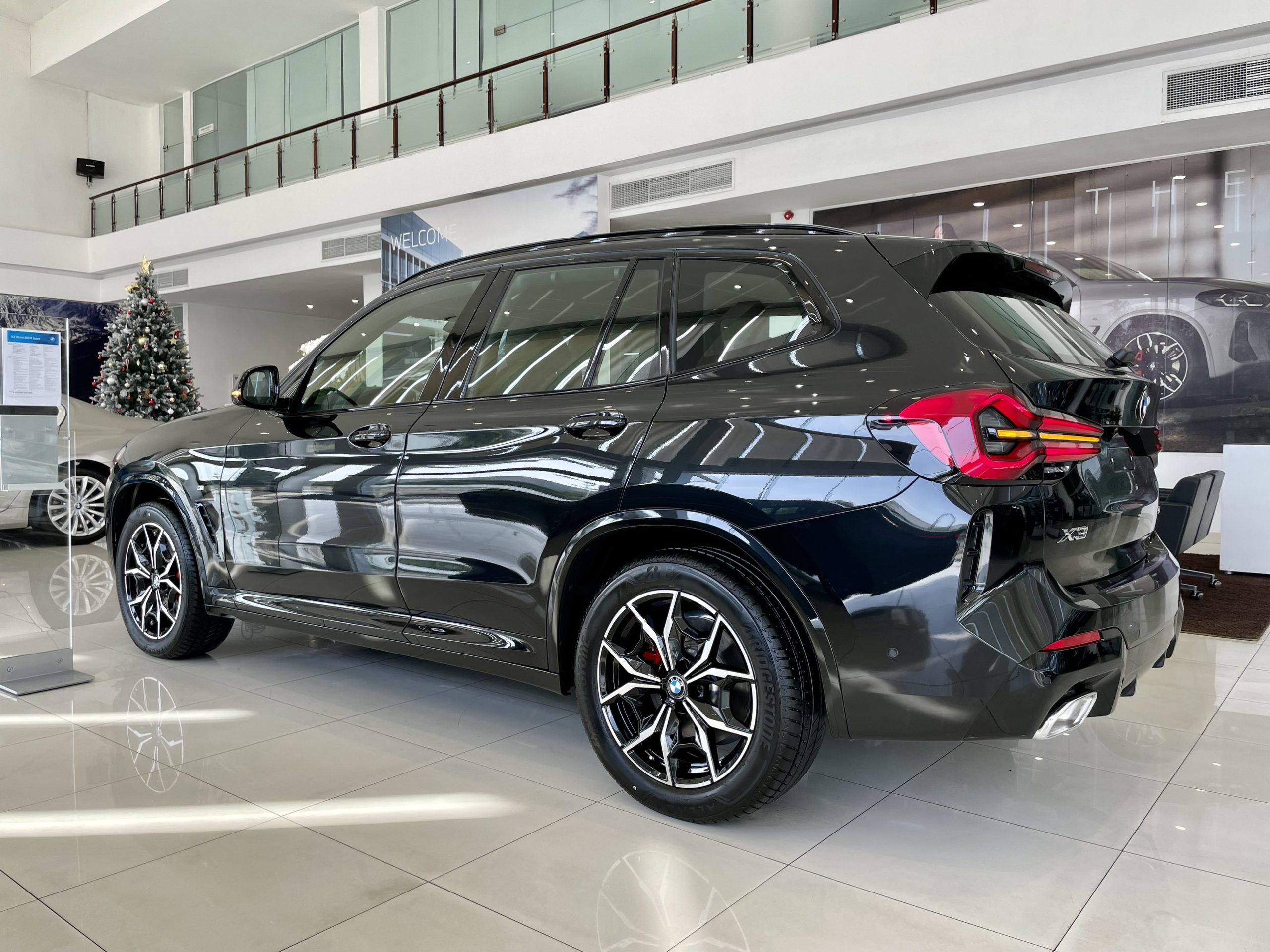 BMW X3 xDrive: Đánh Giá Chi Tiết Hệ Dẫn Động Bốn Bánh Toàn Diện Nhất 1 bmw x3 xdrive - Hình 5