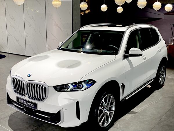 BMW X5: Đẳng Cấp SUV Hạng Sang Đức – Đánh Giá Chi Tiết Từ A Đến Z 1 bmw x5 - Hình 5