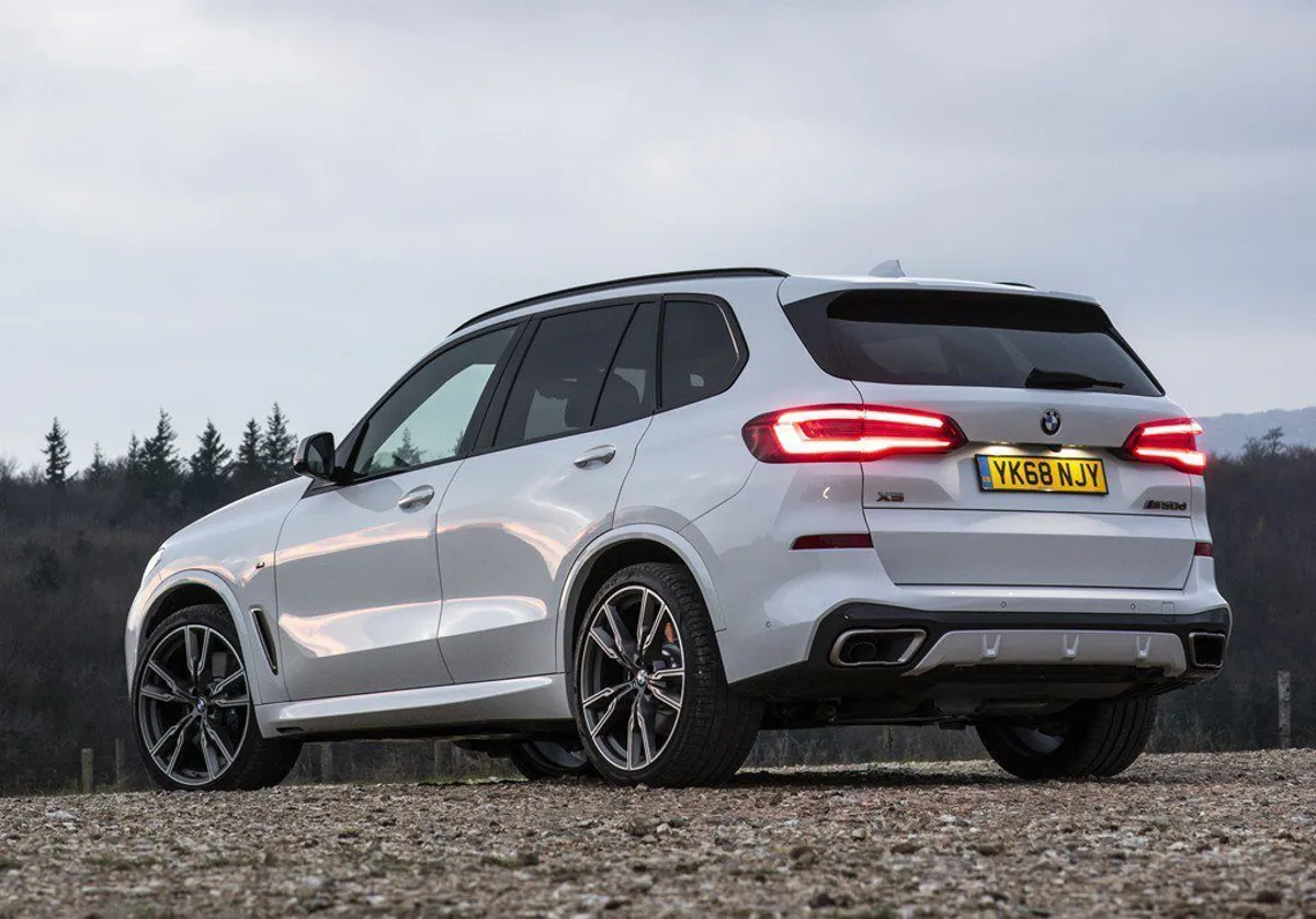 BMW X5 50d: Cỗ Máy Diesel Mạnh Mẽ Nhất Trong Phân Khúc SUV Hạng Sang 2 bmw x5 50d - Hình 4