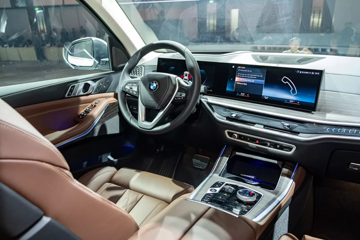 BMW X5 Mấy Chỗ Ngồi? Giải Đáp Chi Tiết Về Sức Chứa Và Không Gian Nội Thất 4 bmw x5 mấy chỗ ngồi - Hình 2