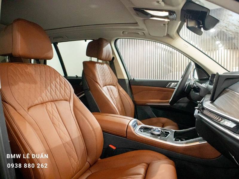 BMW X5 Mấy Chỗ Ngồi? Giải Đáp Chi Tiết Về Sức Chứa Và Không Gian Nội Thất 3 bmw x5 mấy chỗ ngồi - Hình 3