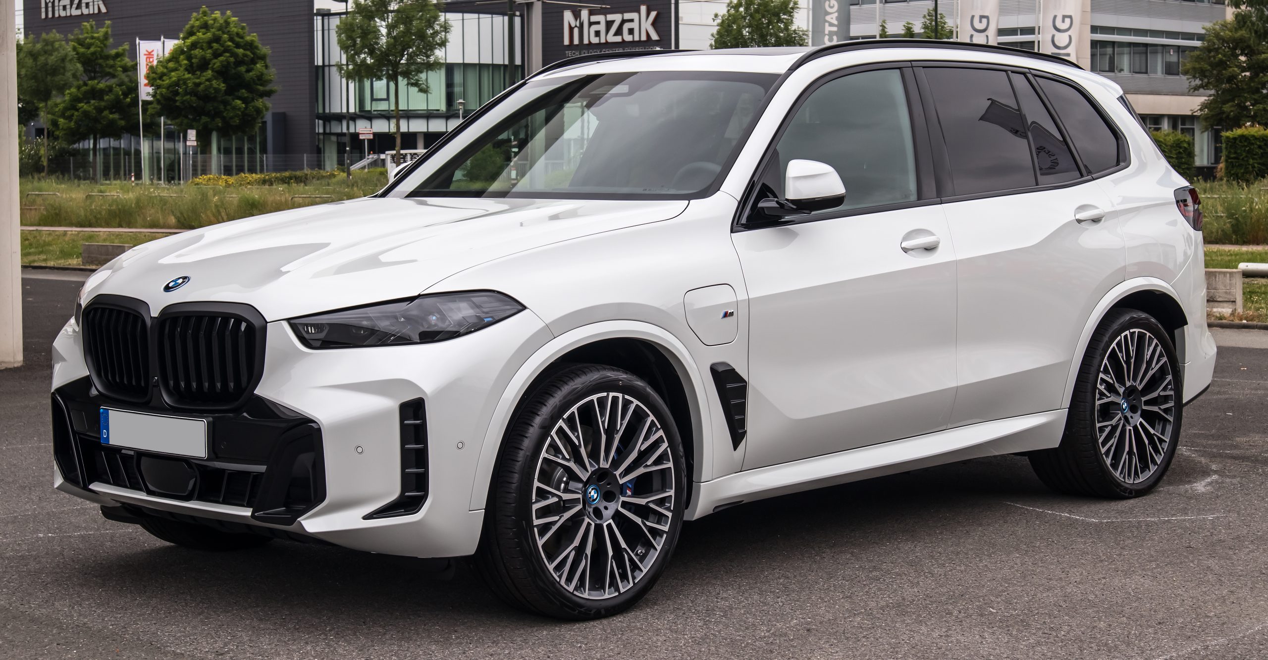 BMW X5 Wiki: Lịch sử, Các thế hệ, Thông số kỹ thuật và Đánh giá toàn diện 3 bmw x5 wiki - Hình 3