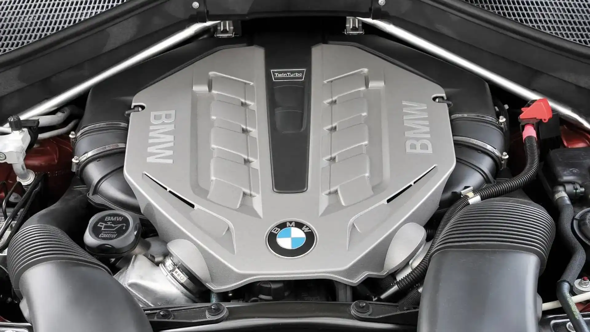 BMW X6 Engine: Toàn Tập Về Các Động Cơ Trên Dòng SUV Coupe Đình Đám 2 bmw x6 engine - Hình 3