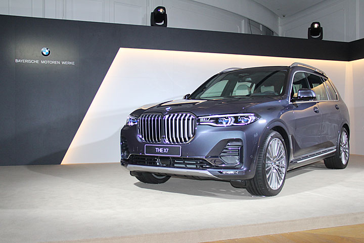 BMW X7 Giá Bao Nhiêu? Bảng Giá Chi Tiết & Phân Tích Chuyên Sâu 2024 4 bmw x7 價格 - Hình 2