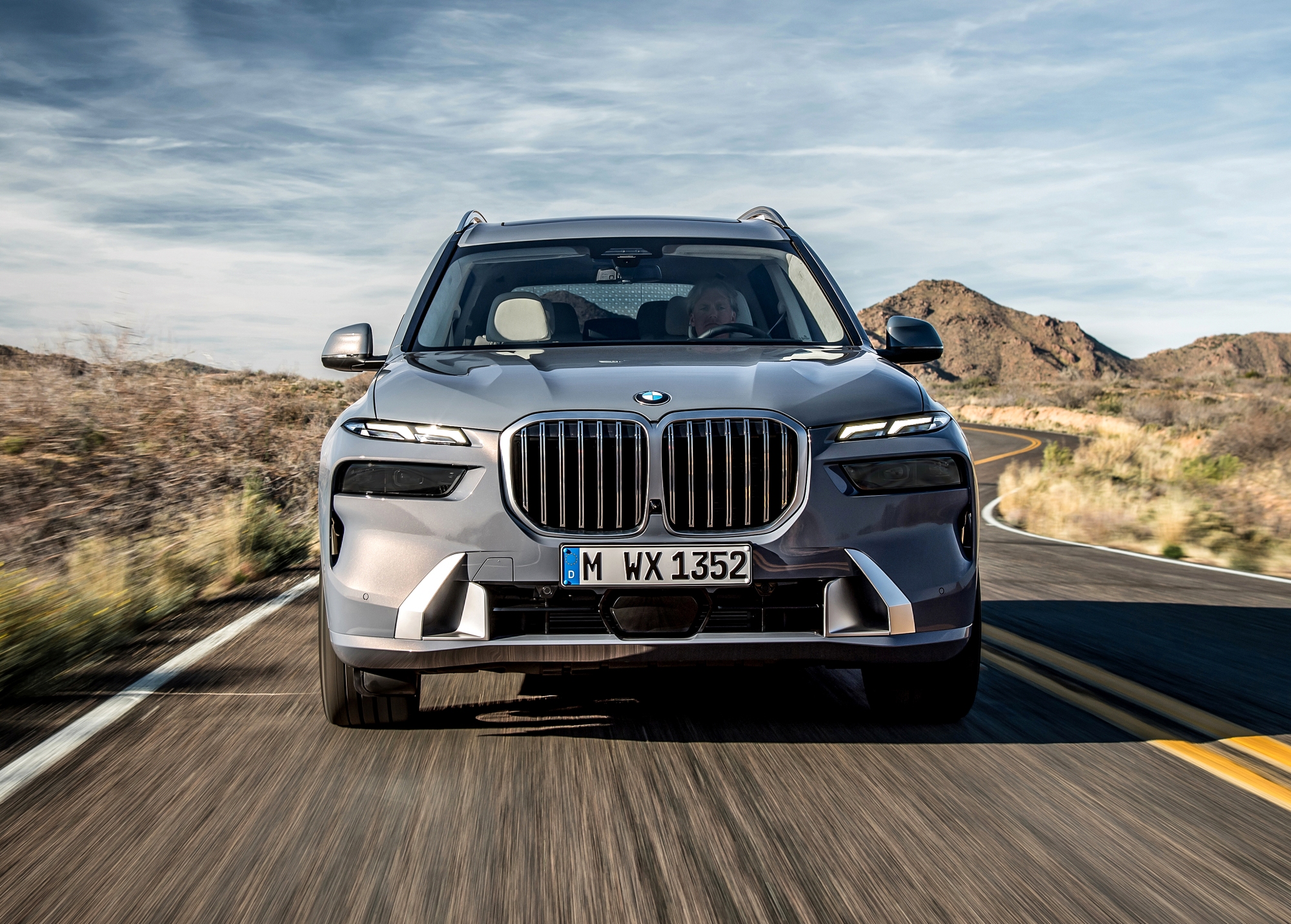 BMW X7 Giá Bao Nhiêu? Bảng Giá Chi Tiết & Phân Tích Chuyên Sâu 2024 5 bmw x7 價格 - Hình 1