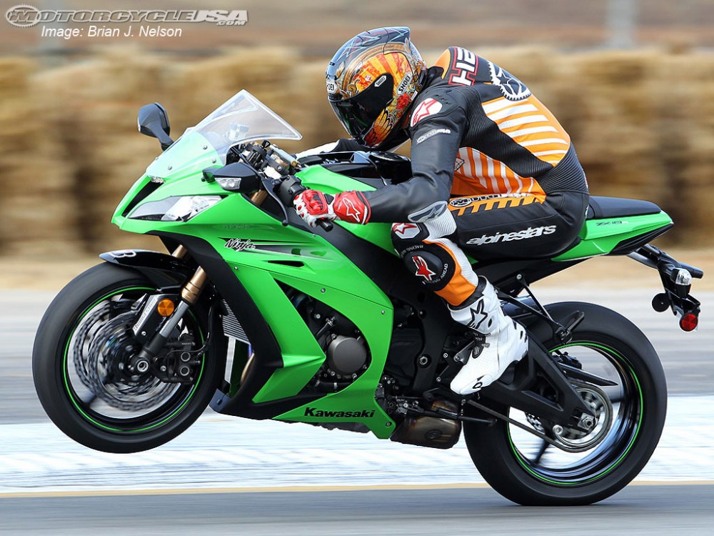 BMW ZX10R: Sự Thật Về Chiếc Mô Tô Không Tồn Tại Trong Danh Mục BMW Motorrad 1 bmw zx10r - Hình 4
