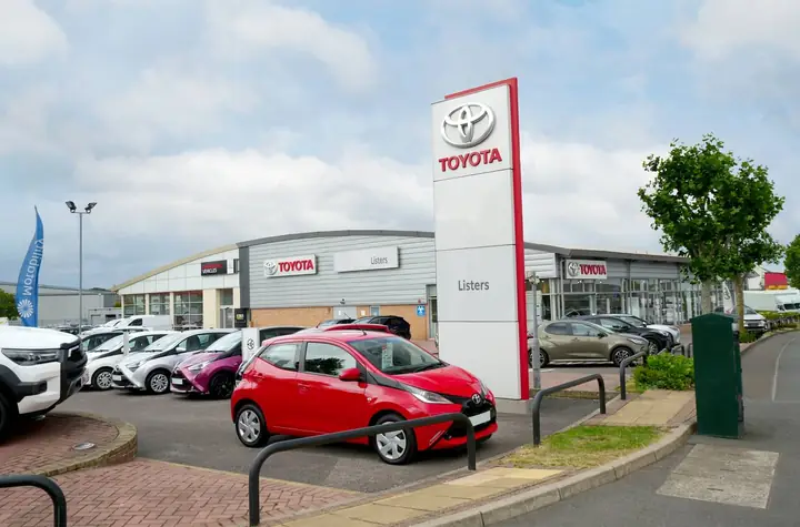 Bristol South Toyota – Địa Chỉ Đáng Tin Cậy Cho Mọi Nhu Cầu Xe Ô Tô Tại Bristol