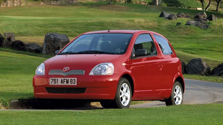 Hướng Dẫn Mua Xe Toyota Yaris Cũ: Những Điều Cần Biết Để Đầu Tư Thông Minh