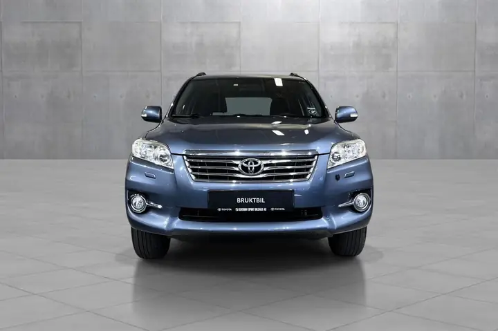Bruktbil Toyota: Hướng Dẫn Toàn Diện Khi Mua Xe Cũ Toyota Tại Việt Nam
