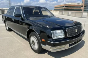 Hướng Dẫn Chi Tiết Cách Buy Toyota Century Cho Người Mua Việt Nam