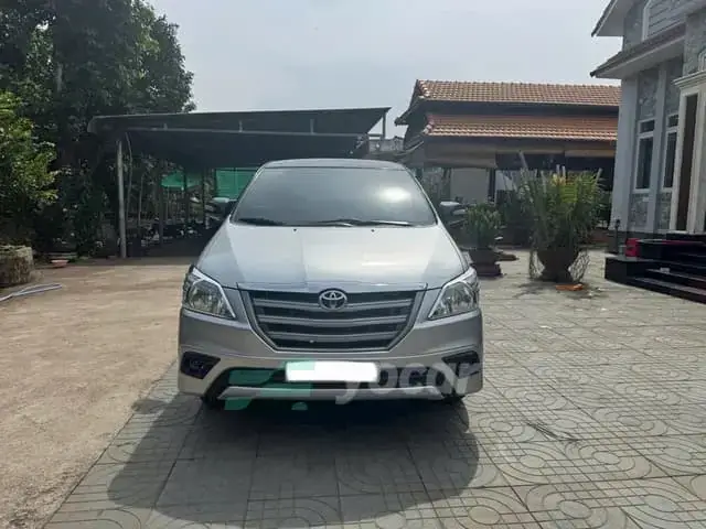 Mua Toyota Innova: Hướng Dẫn Chi Tiết Từ Lựa Chọn Đến Sở Hữu