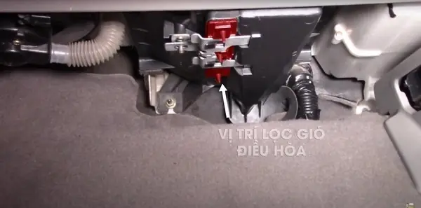 Cách Thay Lọc Gió Điều Hòa Mazda 323 Đời 2003: Hướng Dẫn Chi Tiết Cho Người Mới Bắt Đầu