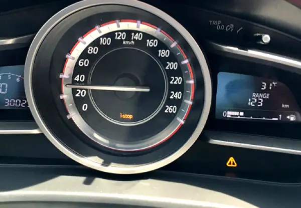 Cách Xóa Lỗi Đèn Báo Ắc Quy Trên Mazda 6: Hướng Dẫn Chi Tiết Từ Chuyên Gia