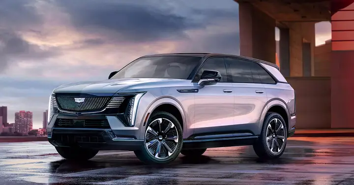 Cadillac Toyota: So Sánh Tổng Quan Các Dòng Xe Sang Và Bền Bỉ Của Hai Thương Hiệu