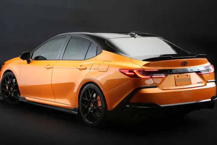 Camry Toyota Design: Hành Trình Tinh Tế Từ Thế Hệ Đầu Tiên Đến Hiện Đại