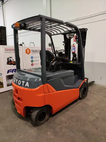 Carretilla Eléctrica Toyota: Giải Pháp Vận Chuyển Hiệu Quả Và Bền Vững Cho Doanh Nghiệp