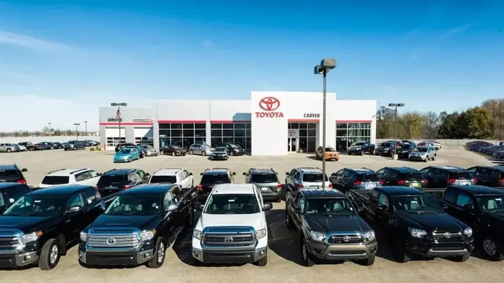 Carver Toyota: Tổng Quan Về Mẫu Xe Minivan Đa Dụng