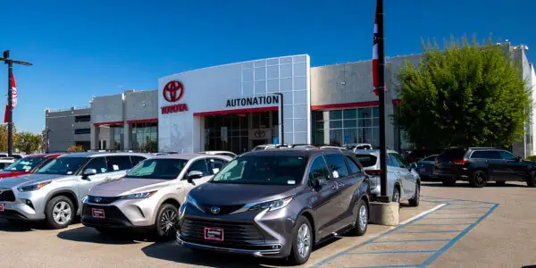 Dịch Vụ Bảo Dưỡng Xe Toyota Tại Cerritos: Đánh Giá Toàn Diện Và Những Lưu Ý Quan Trọng