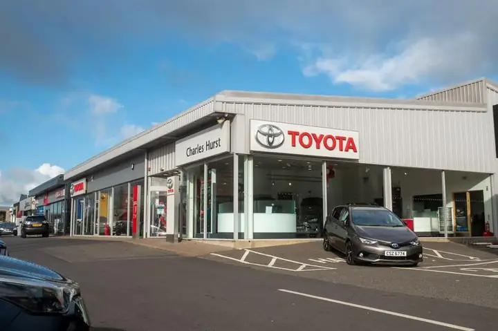 Charles Hurst Và Toyota: Hành Trình Đổi Mới Và Sự Kết Hợp Đầy Chiến Lược Charles Hurst Và Toyota: Hành Trình Đổi Mới Và Sự Kết Hợp Đầy Chiến Lược