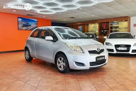 Toyota Yaris Giá Rẻ: Bí Quyết Mua Xe Nhỏ Gọn, Tiết Kiệm Nhất Cho Người Tiêu Dùng Việt