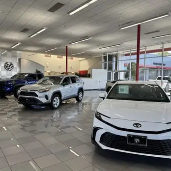 Checkered Flag Toyota: Hành Trình Chinh Phục Đường Đua Và Văn Hoá Đam Mê Checkered Flag Toyota: Hành Trình Chinh Phục Đường Đua Và Văn Hoá Đam Mê