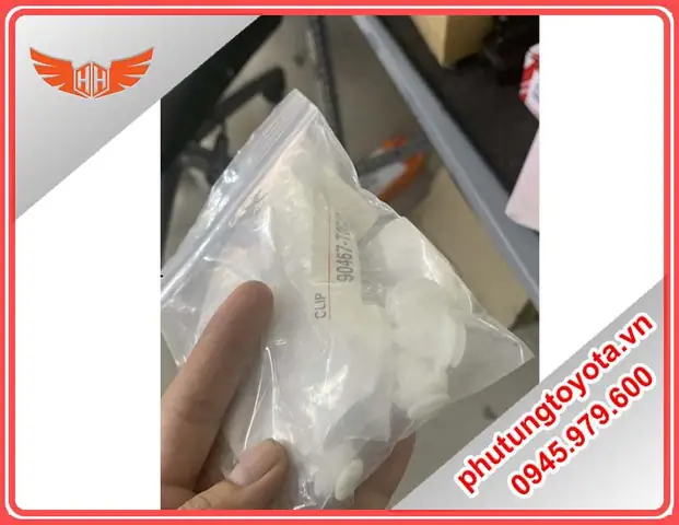 Chốt Nhựa Toyota: Giải Pháp Hoàn Hảo Cho Hệ Thống Treo Gương & Đèn Xe